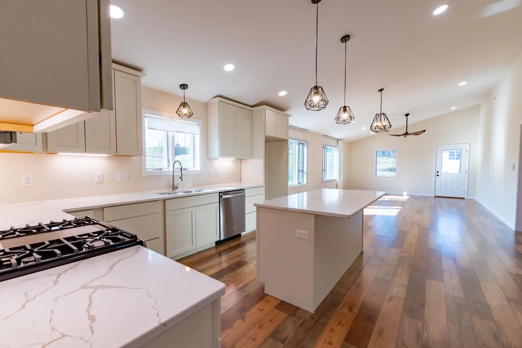 214 Kentucky Avenue Gilbertsville KY 42044