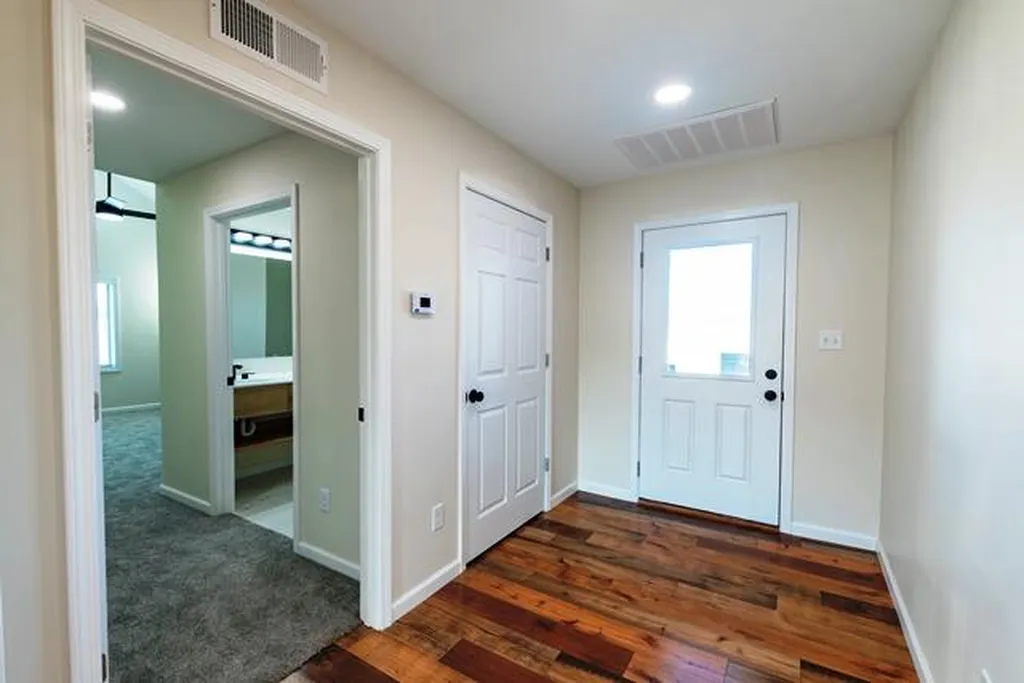 214 Kentucky Avenue Gilbertsville KY 42044