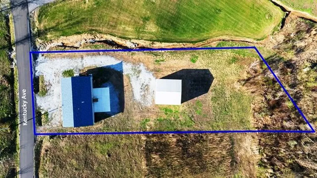 214 Kentucky Avenue Gilbertsville KY 42044