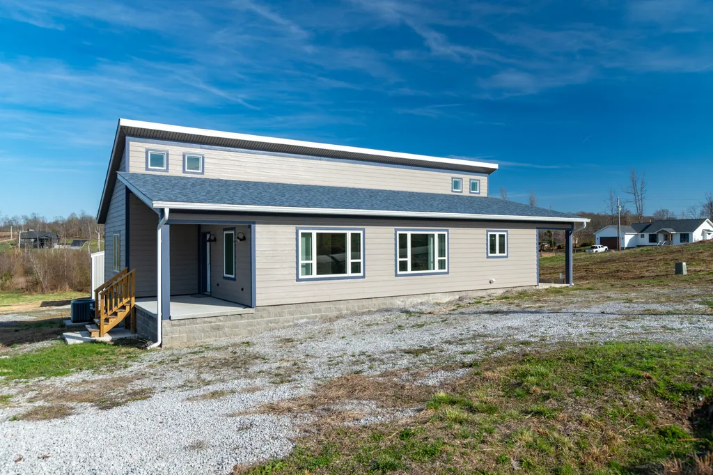 214 Kentucky Avenue Gilbertsville KY 42044