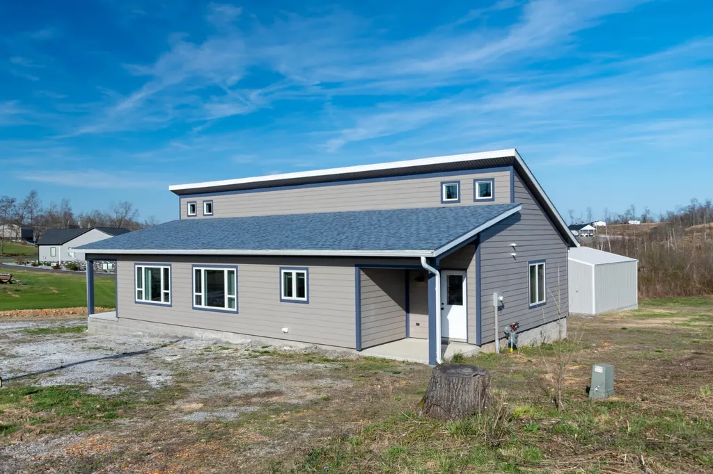 214 Kentucky Avenue Gilbertsville KY 42044
