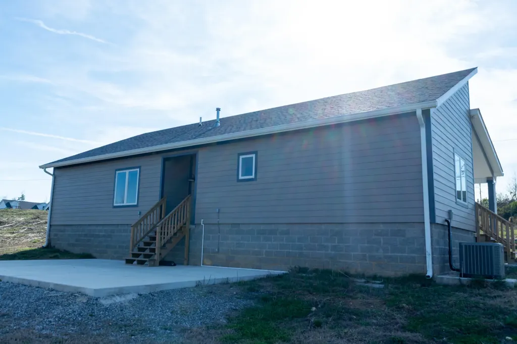 214 Kentucky Avenue Gilbertsville KY 42044