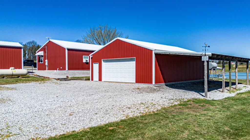400 Jeff Clements Marion KY 42064