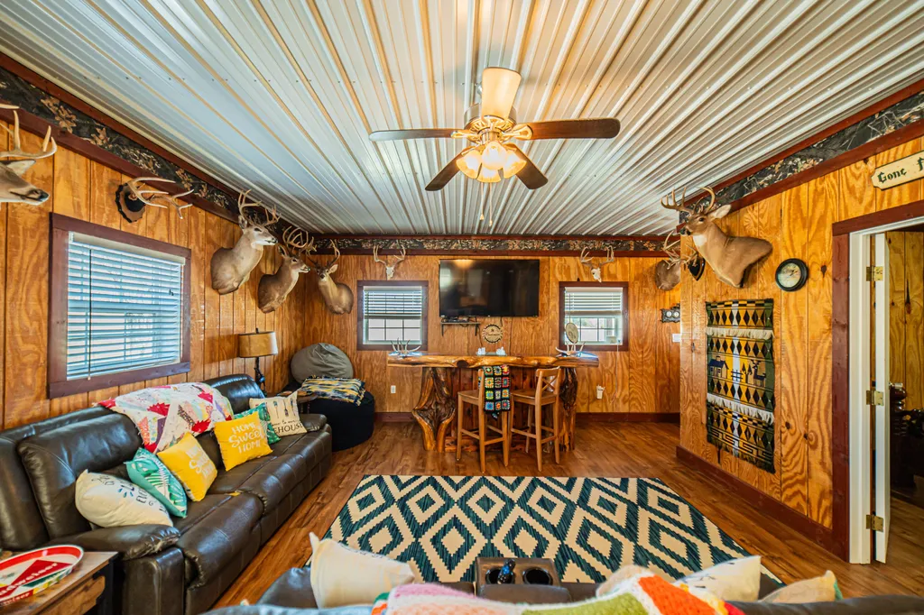 400 Jeff Clements Marion KY 42064