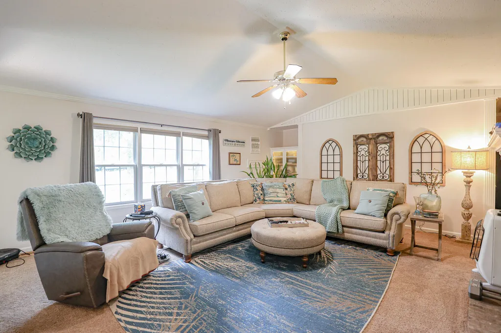 90 Jolly Roger Drive Hardin KY 42048