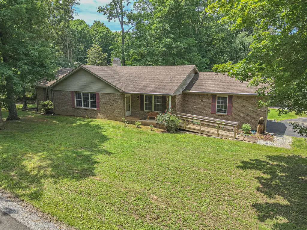 90 Jolly Roger Drive Hardin KY 42048
