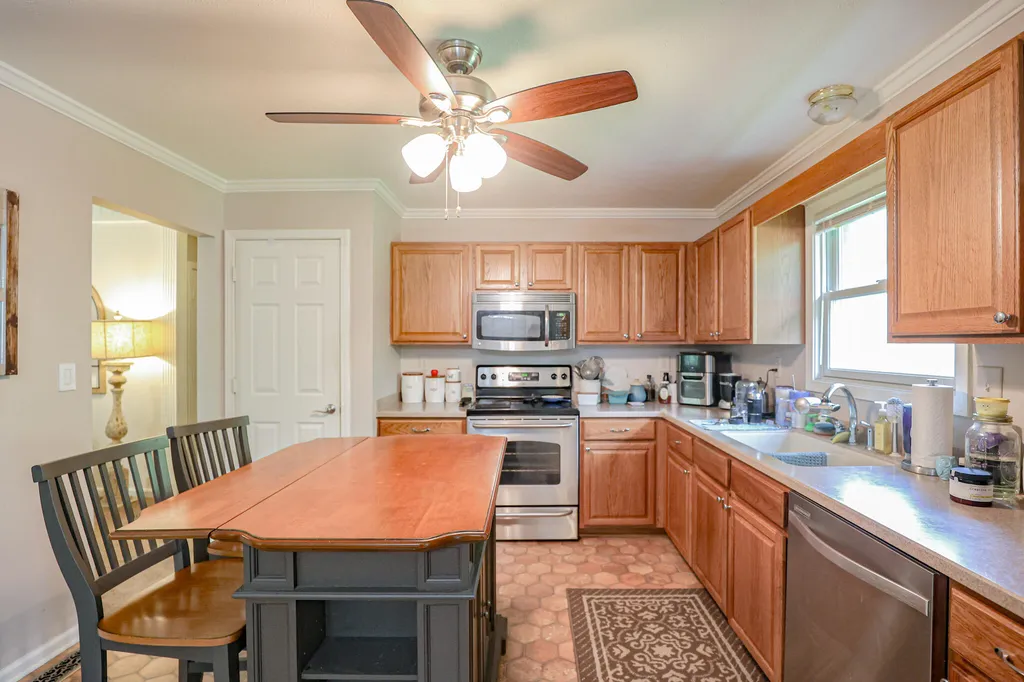 90 Jolly Roger Drive Hardin KY 42048