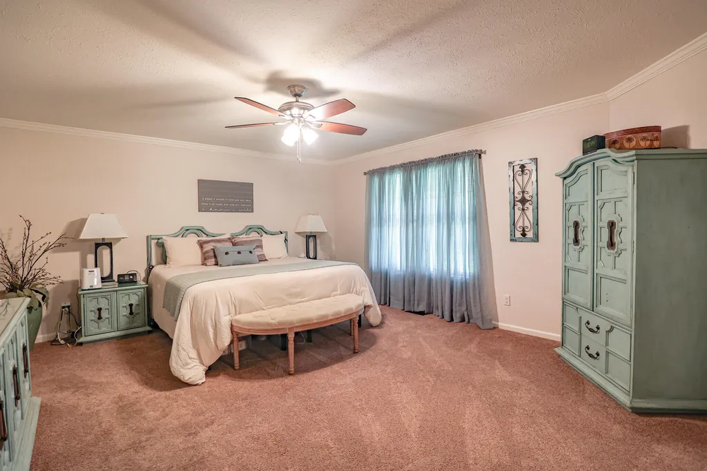 90 Jolly Roger Drive Hardin KY 42048