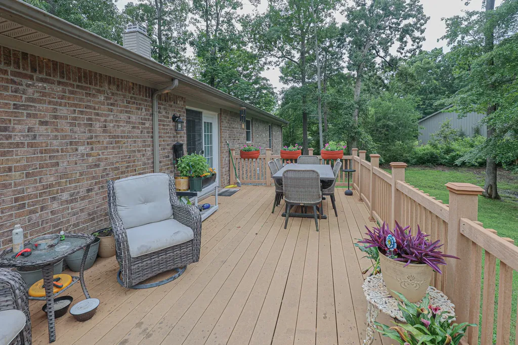 90 Jolly Roger Drive Hardin KY 42048