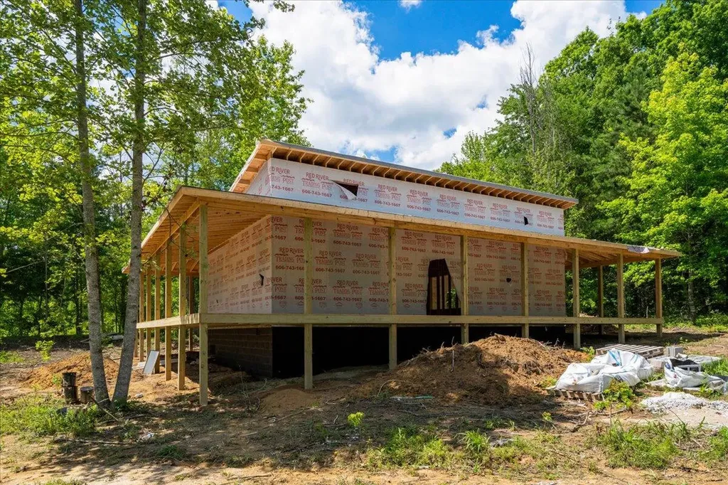 54 Hawks Point Road Beattyville KY 41311
