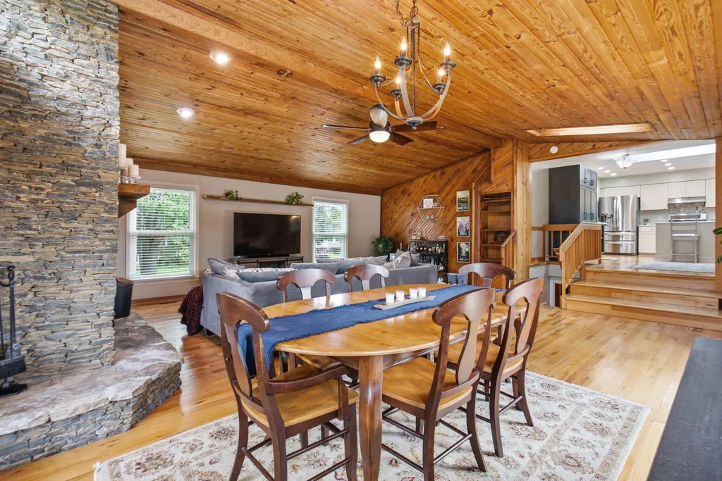 3303 Pimlico Parkway Lexington KY 40517