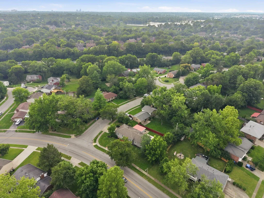 3303 Pimlico Parkway Lexington KY 40517