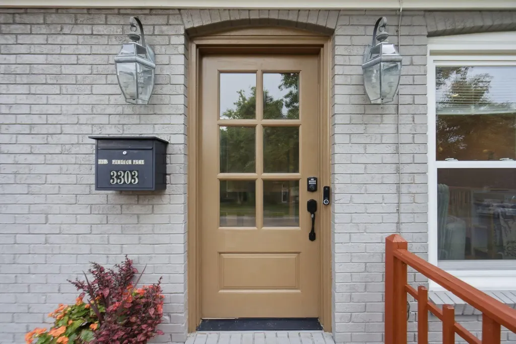 3303 Pimlico Parkway Lexington KY 40517