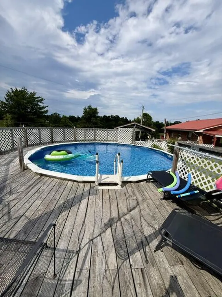 157 Deskins Lane Frenchburg KY 40322