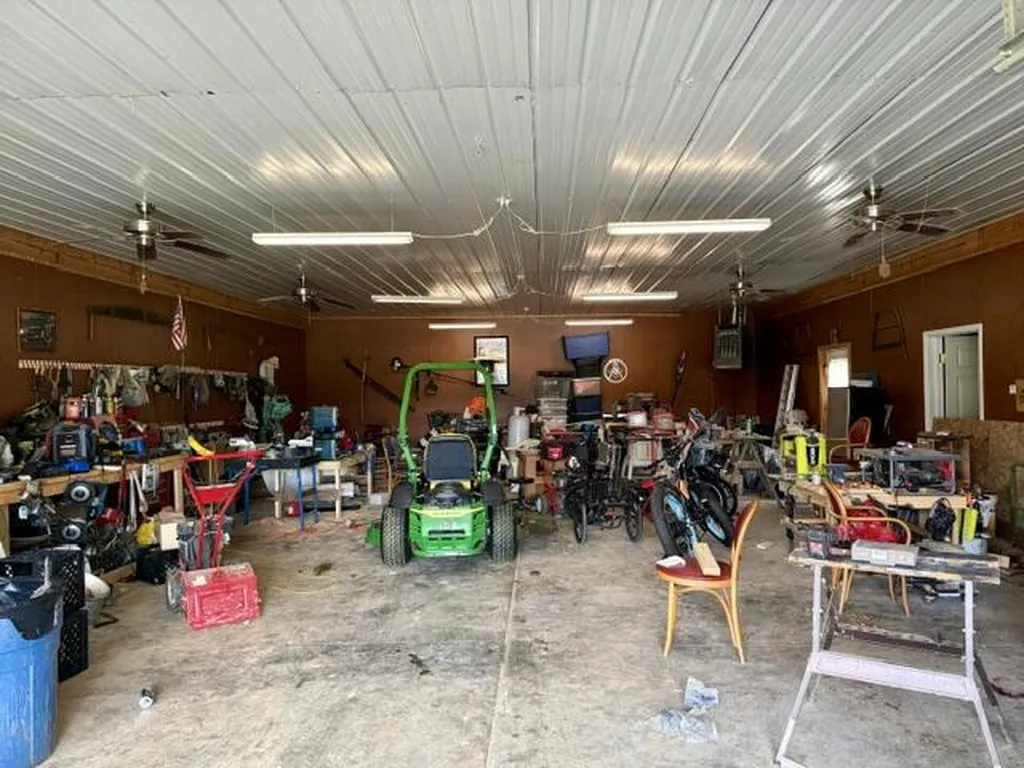 157 Deskins Lane Frenchburg KY 40322