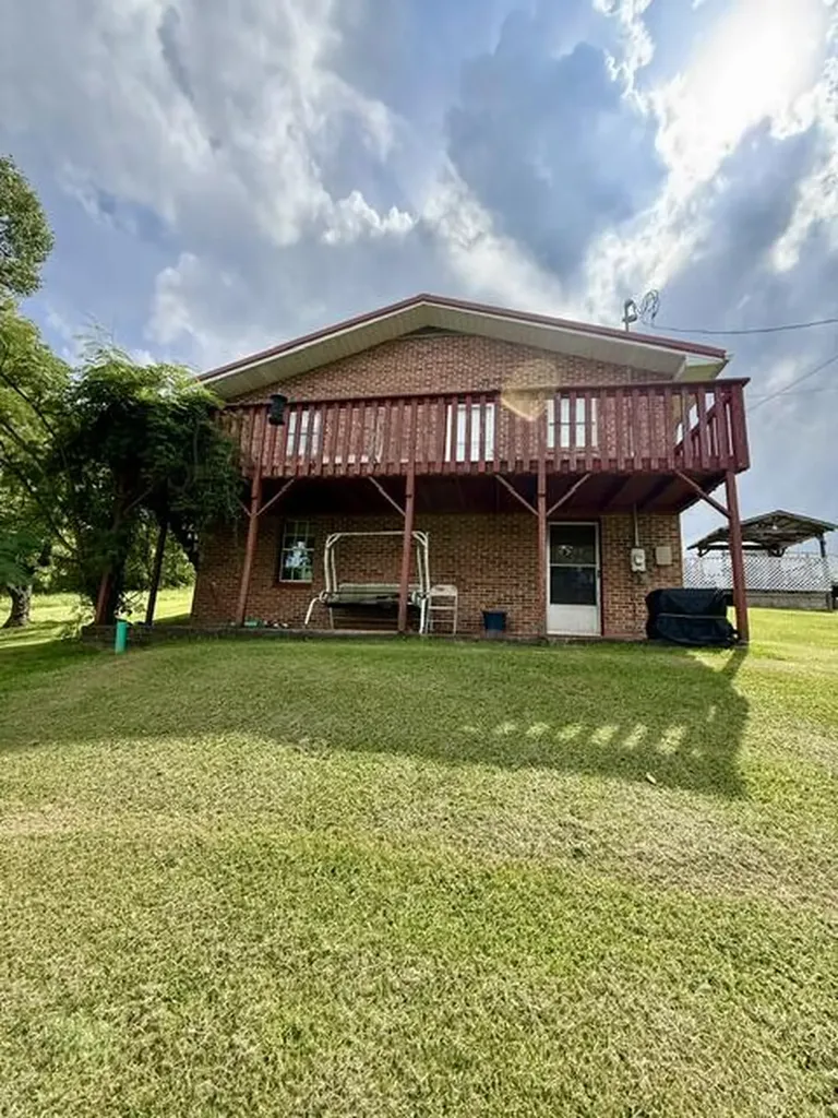 157 Deskins Lane Frenchburg KY 40322