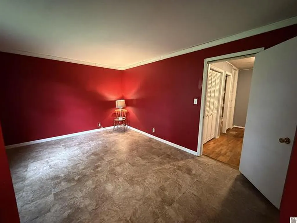126 3rd Avenue Calvert City KY 42029