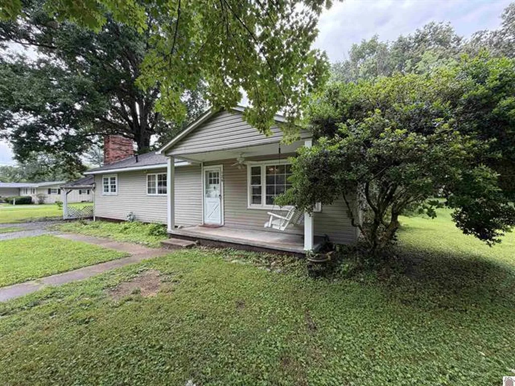 126 3rd Avenue Calvert City KY 42029