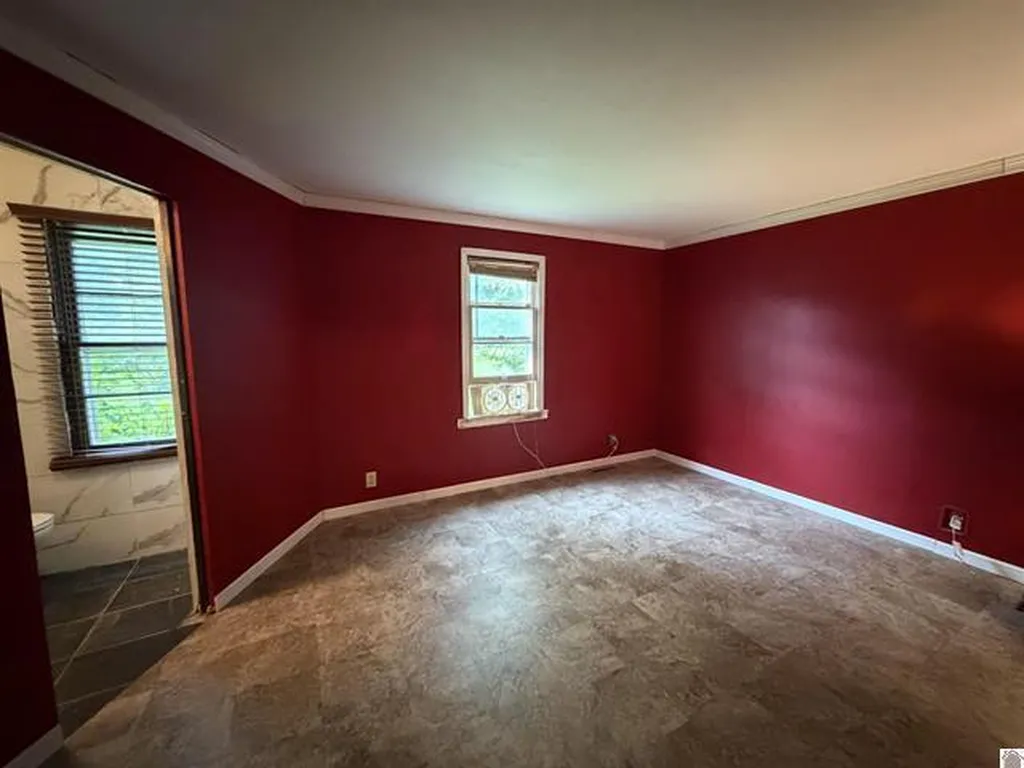 126 3rd Avenue Calvert City KY 42029