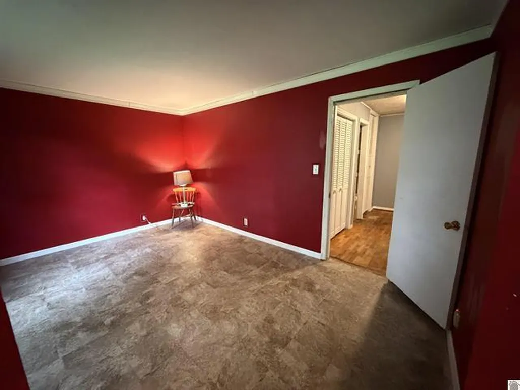 126 3rd Avenue Calvert City KY 42029