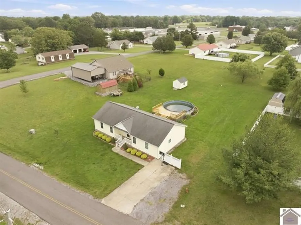 331 Cope Road Benton KY 42025