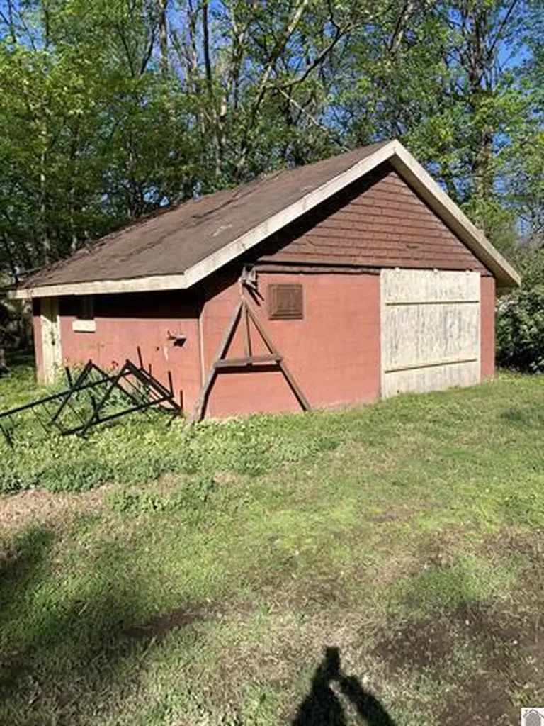 1907 Adams Street Paducah KY 42001