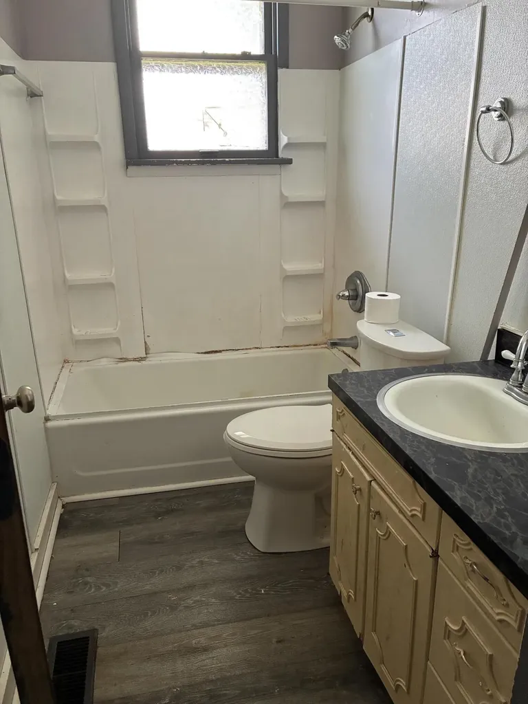 1907 Adams Street Paducah KY 42001