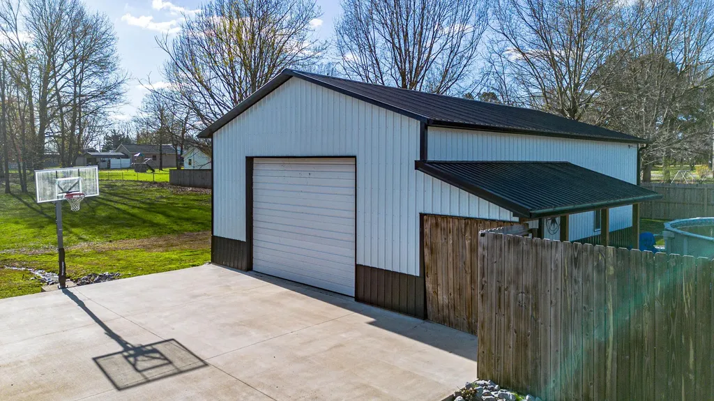 1410 Massac Church Road Paducah KY 42001