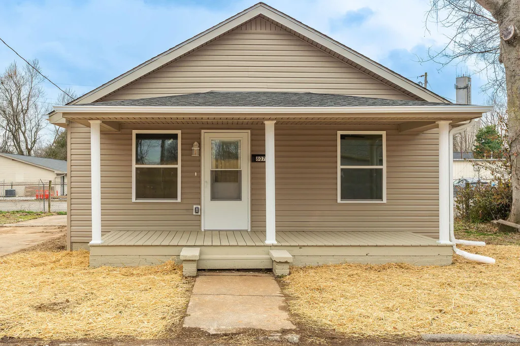 807 Maple Court Hopkinsville KY 42240