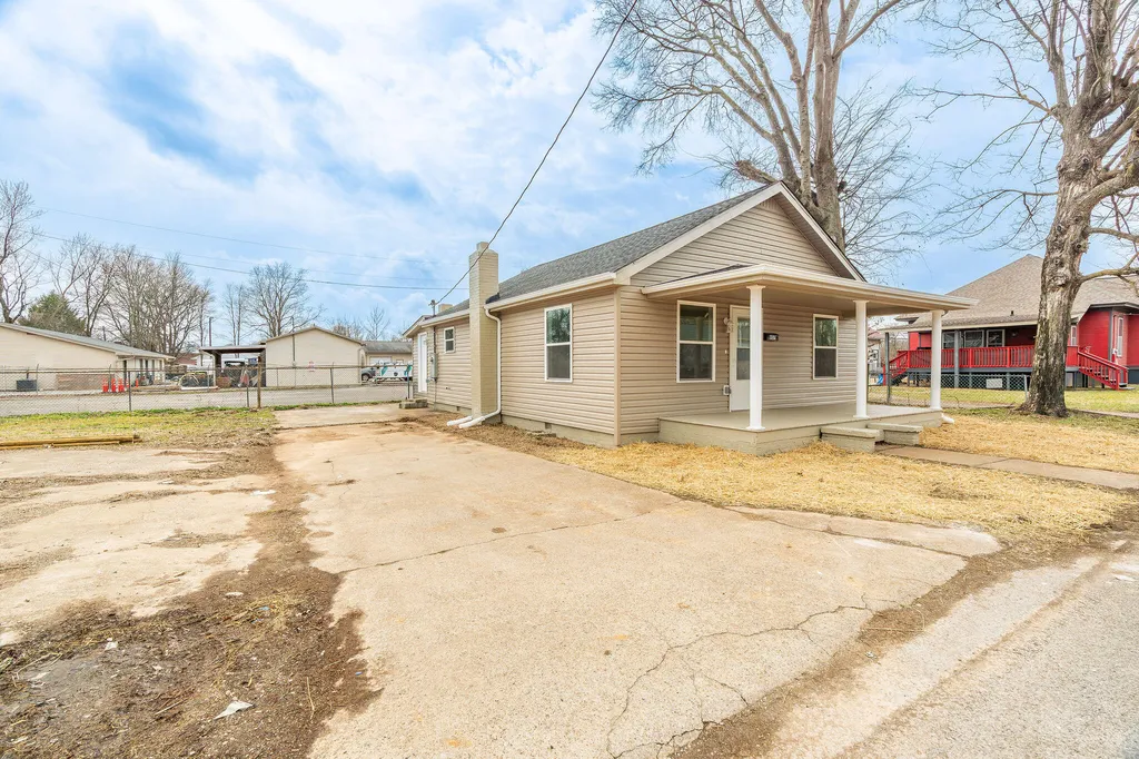 807 Maple Court Hopkinsville KY 42240