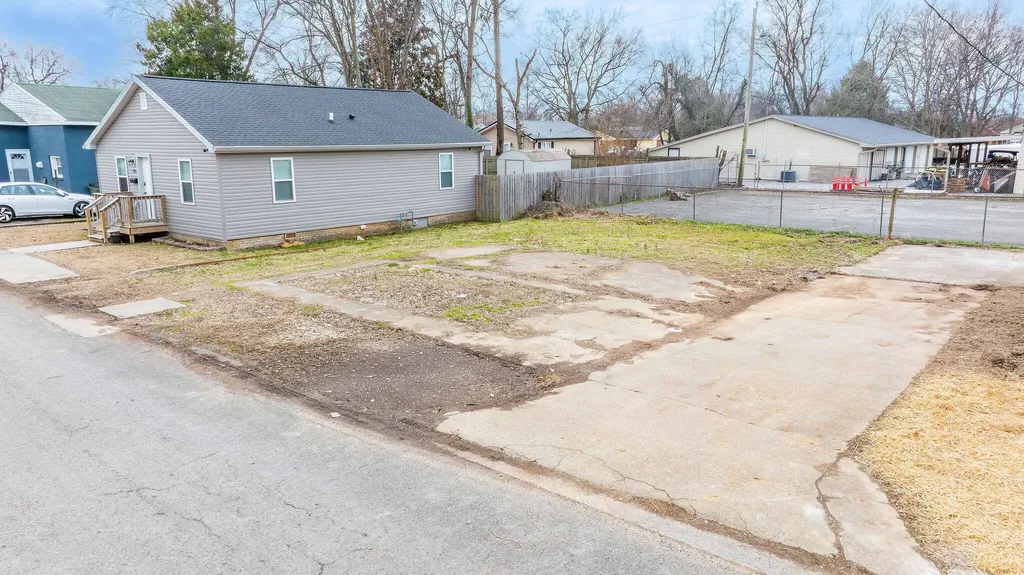 807 Maple Court Hopkinsville KY 42240