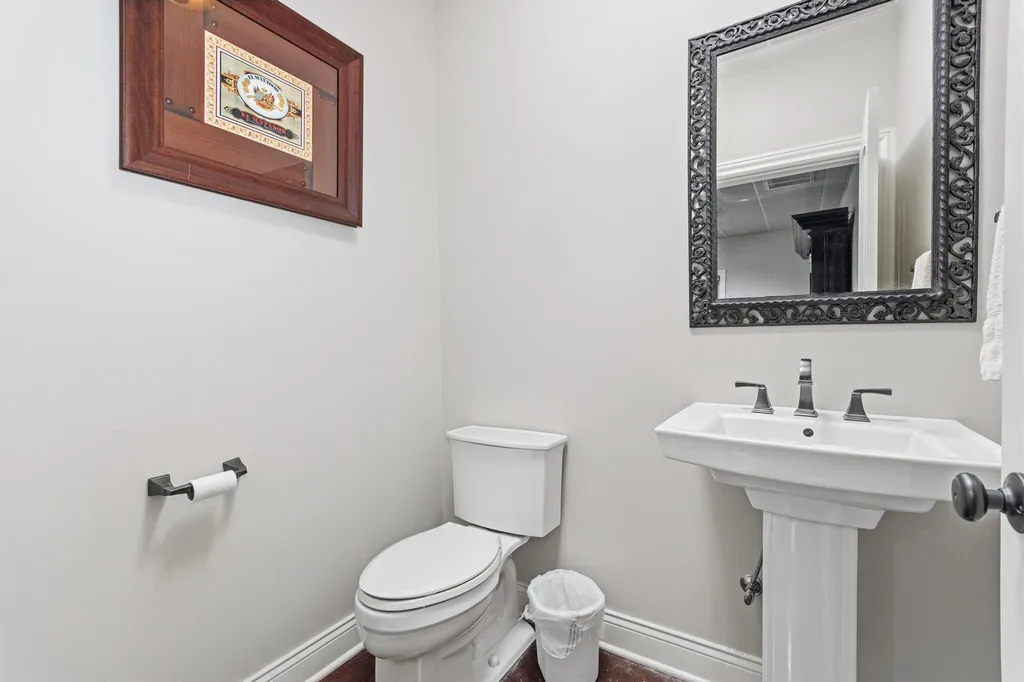 250 Spyglass Drive Ledbetter KY 42058