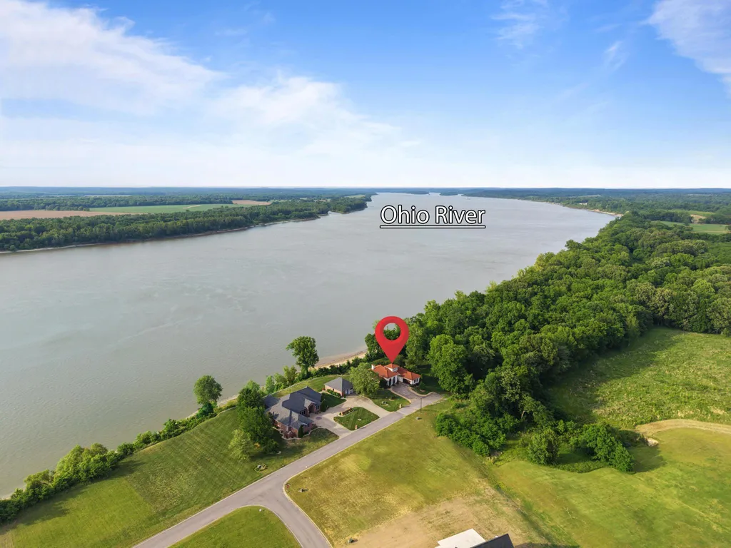 250 Spyglass Drive Ledbetter KY 42058