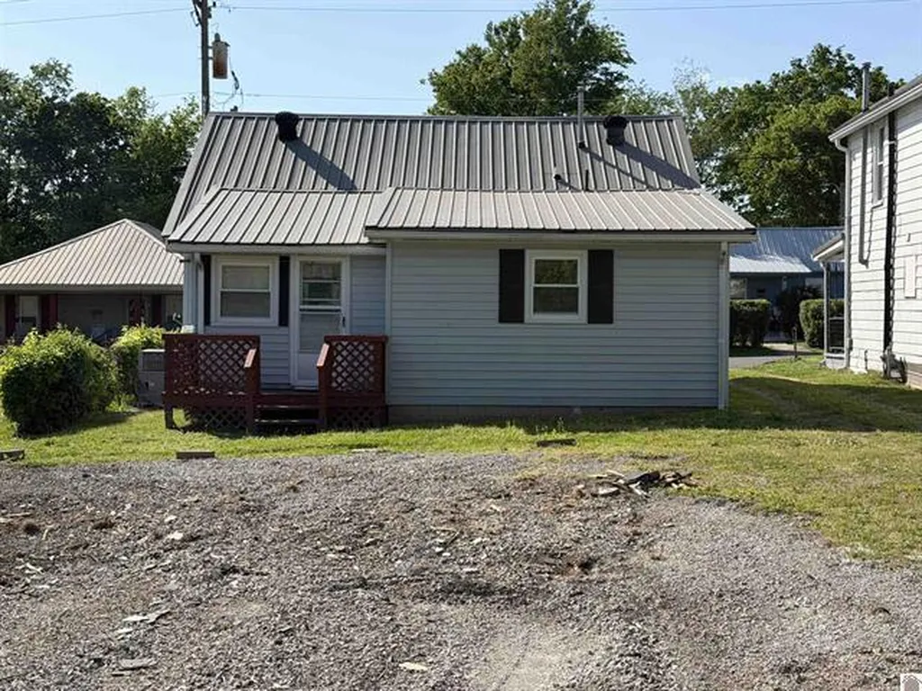 530 N Donnivan Street Princeton KY 42445