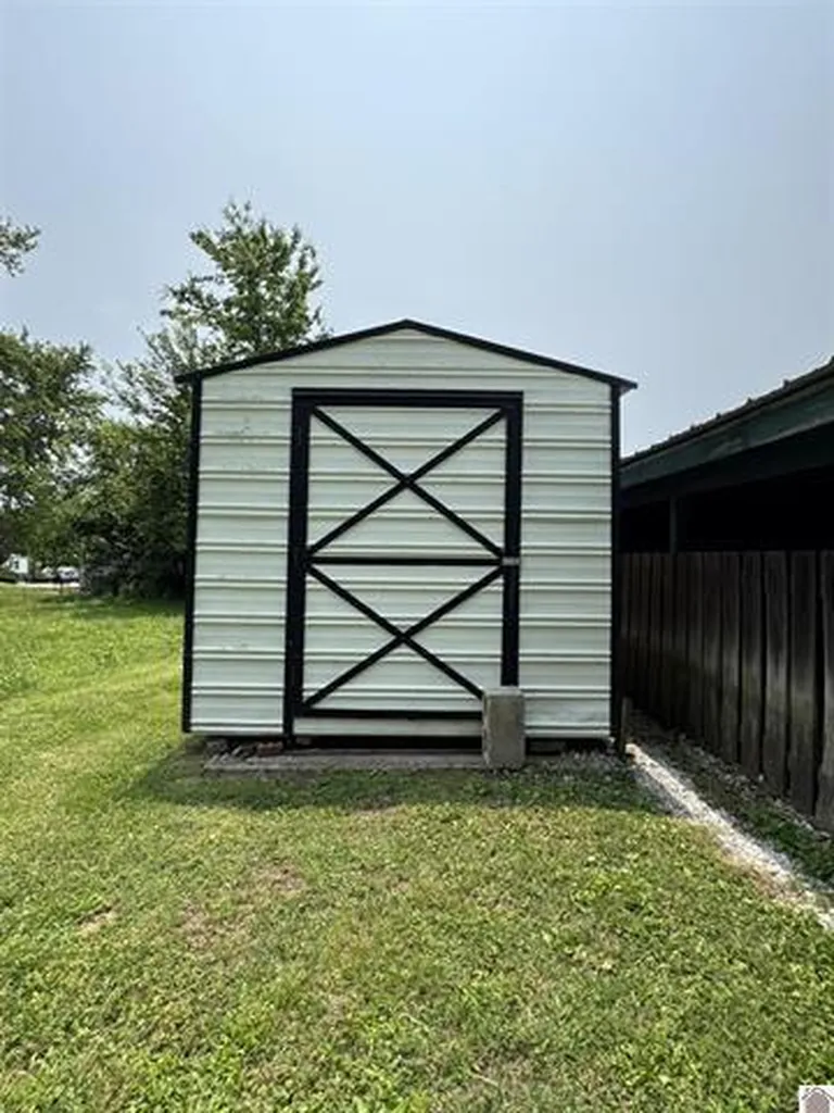 530 N Donnivan Street Princeton KY 42445
