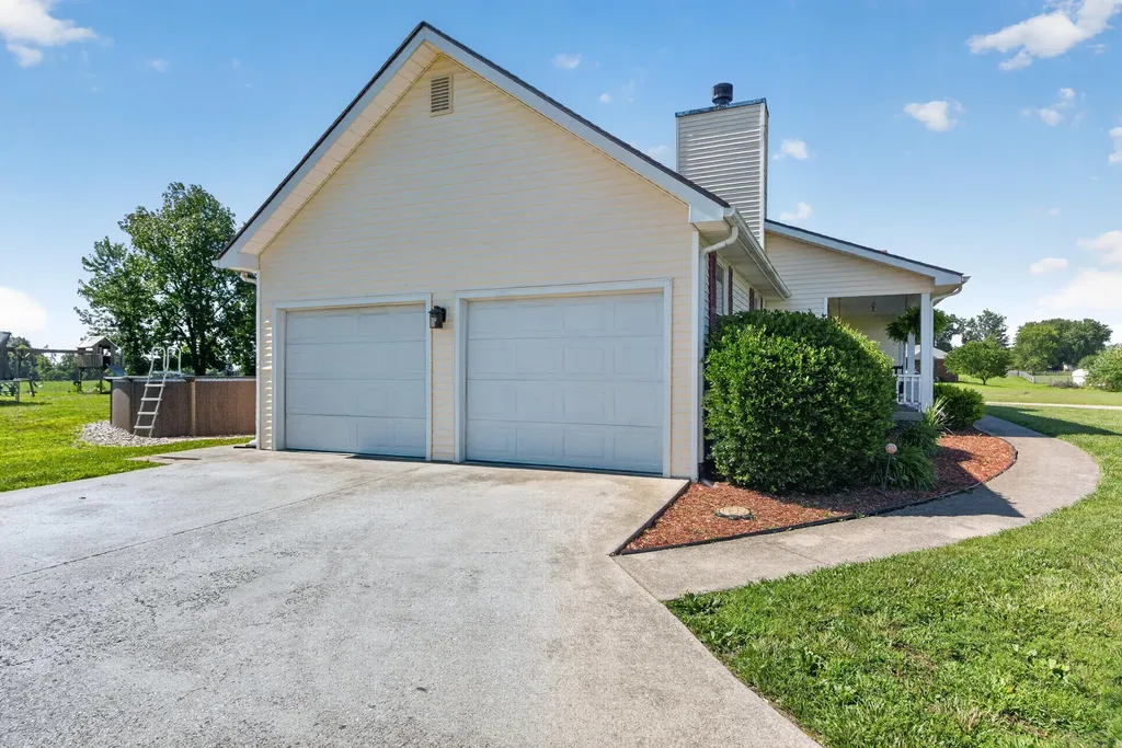 1013 Caroline Drive Richmond KY 40475