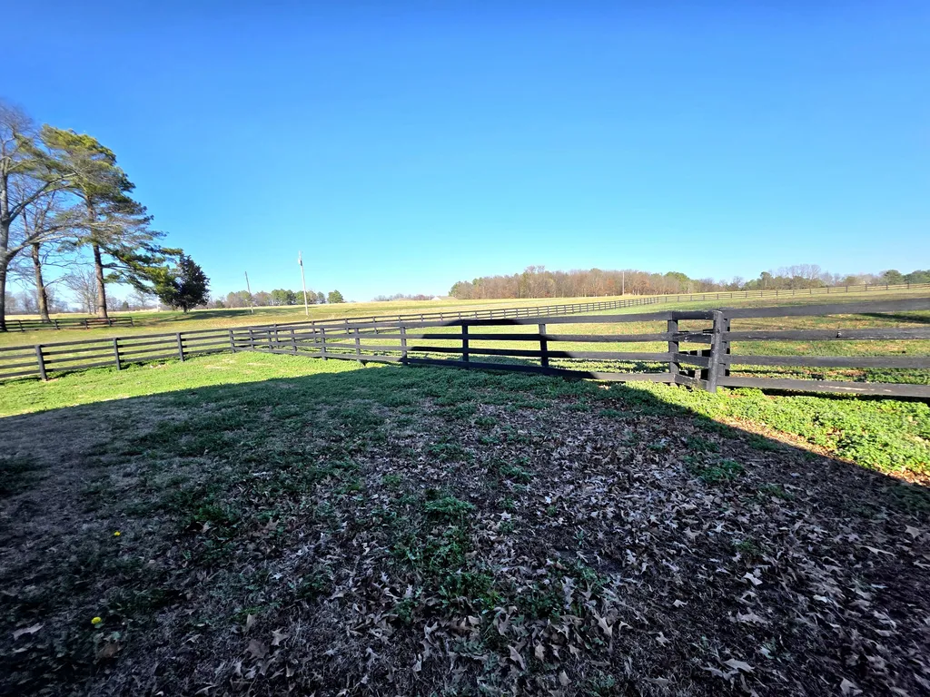 1498 Coopertown Road Murray KY 42071
