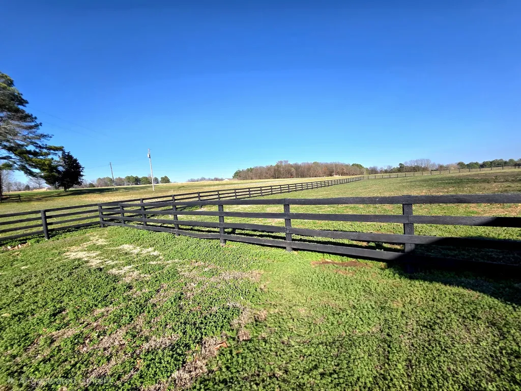 1498 Coopertown Road Murray KY 42071