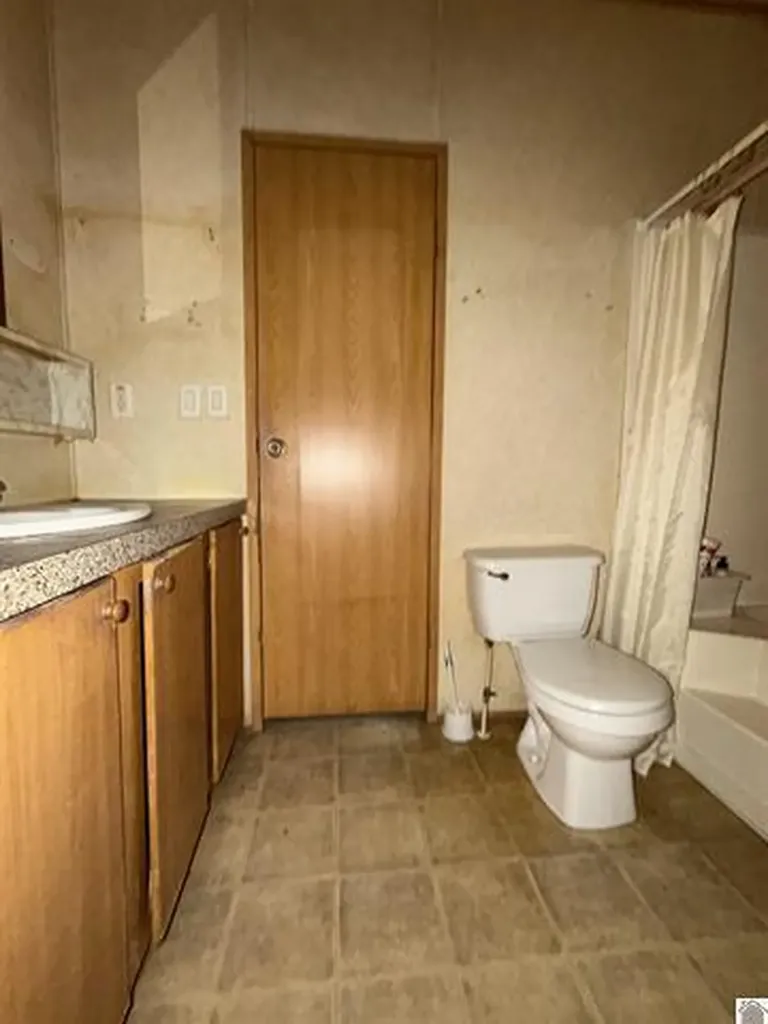 10670 Princeton Road Cerulean KY 42215