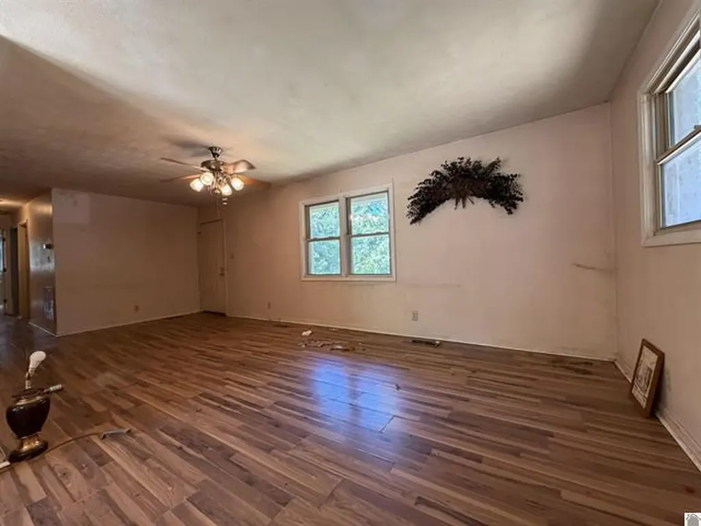 1742 Ed Mitchell Road Princeton KY 42445