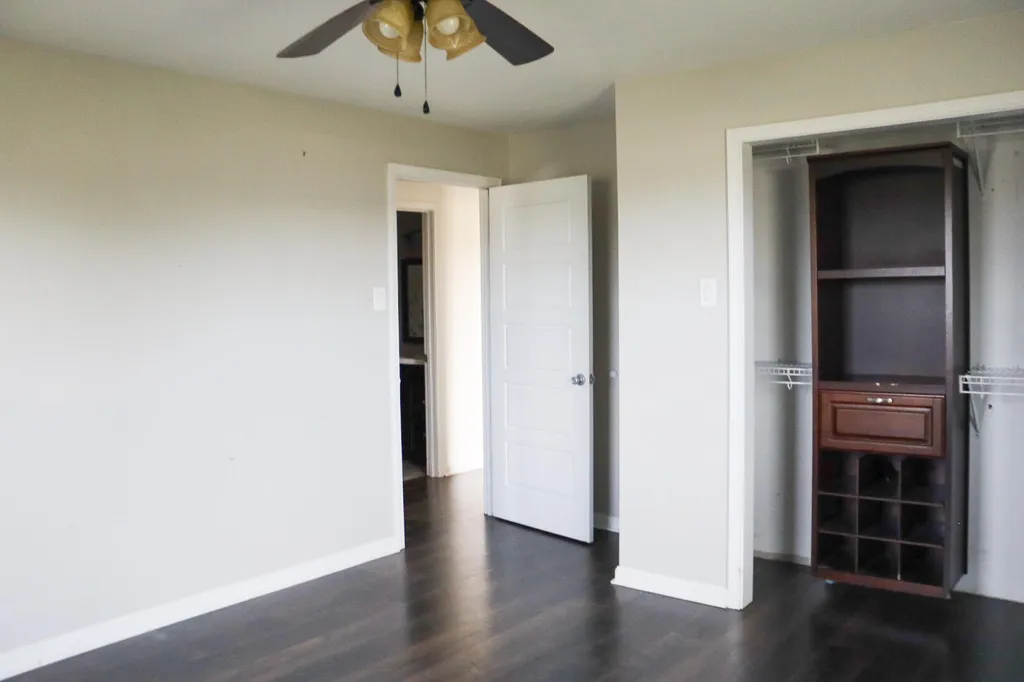 3235 Kentucky 80 Mayfield KY 42066