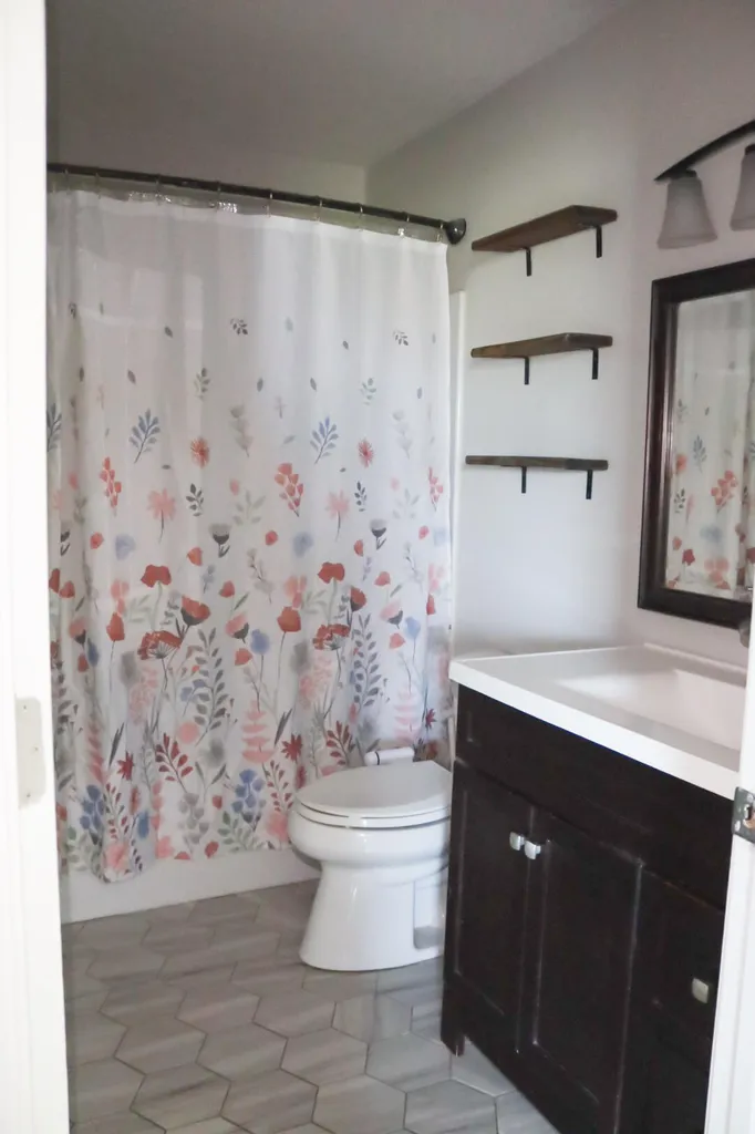 3235 Kentucky 80 Mayfield KY 42066