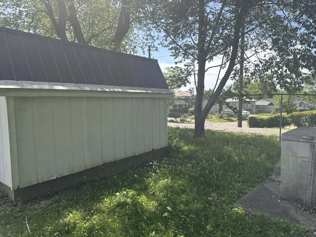 1103 E 18th Street Hopkinsville KY 42240