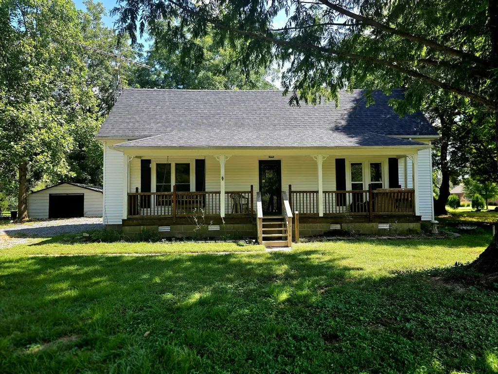 2537 Old Newburg Road Murray KY 42071