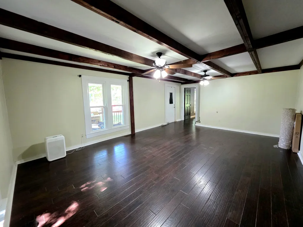 2537 Old Newburg Road Murray KY 42071