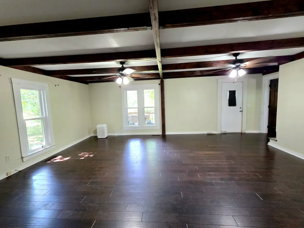 2537 Old Newburg Road Murray KY 42071