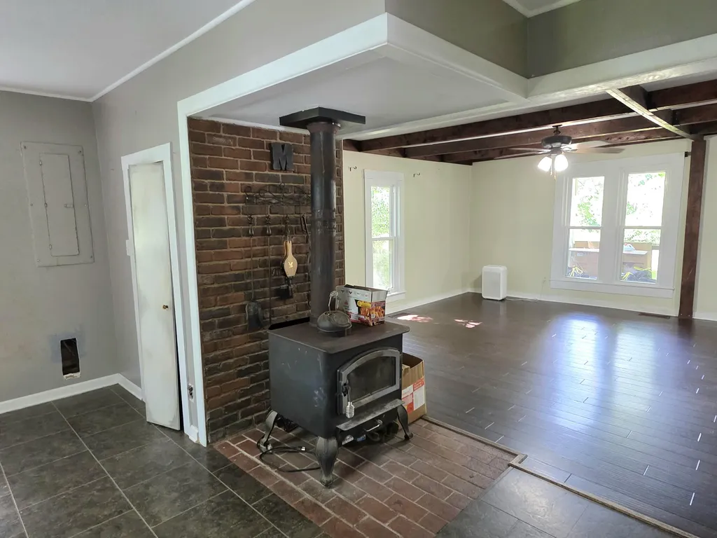 2537 Old Newburg Road Murray KY 42071