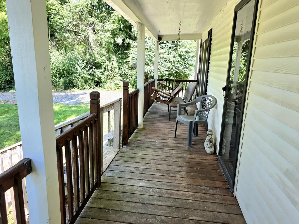 2537 Old Newburg Road Murray KY 42071