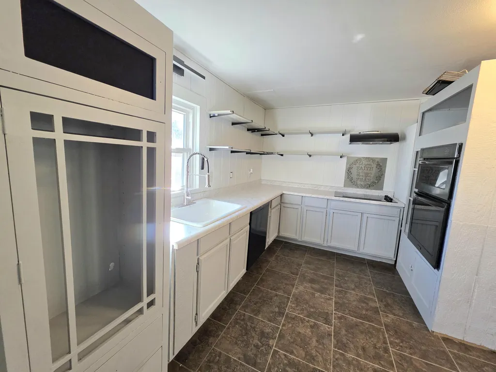 2537 Old Newburg Road Murray KY 42071