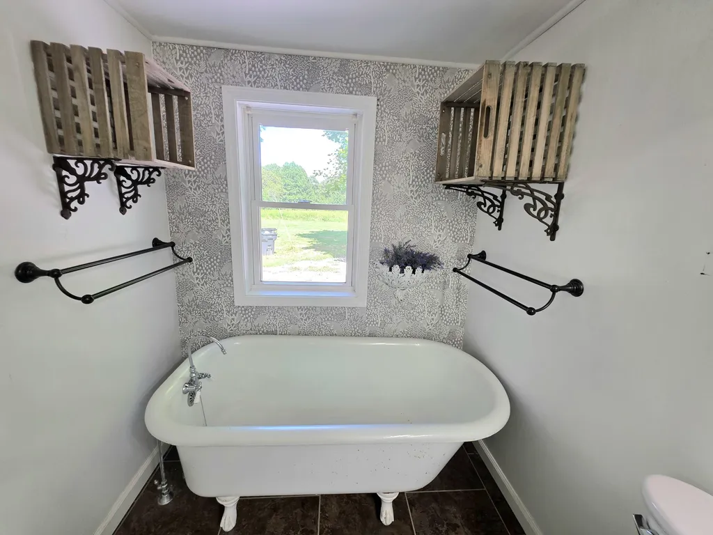 2537 Old Newburg Road Murray KY 42071
